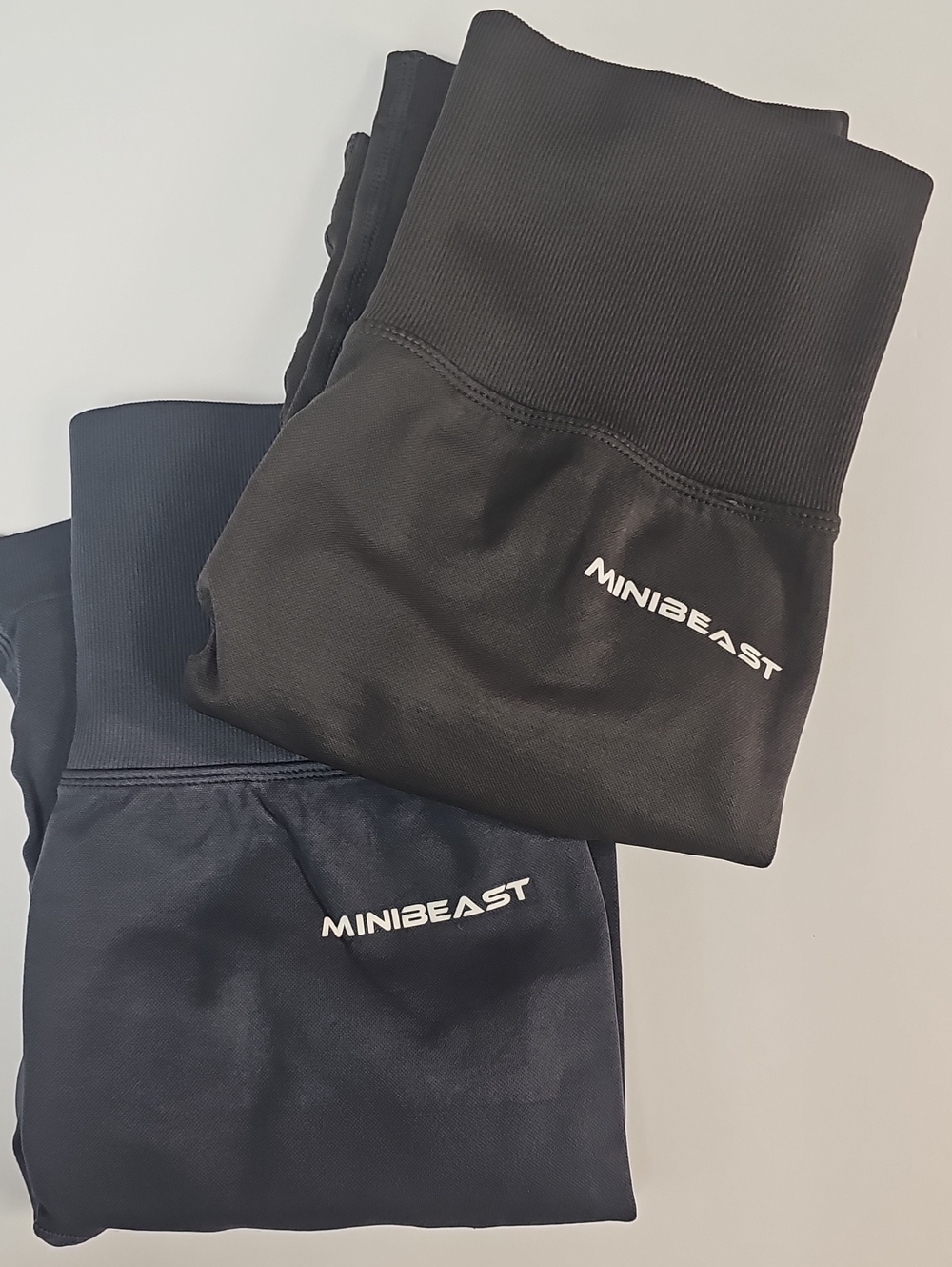 MINIBEAST High-Waist Set in Grey and Brown